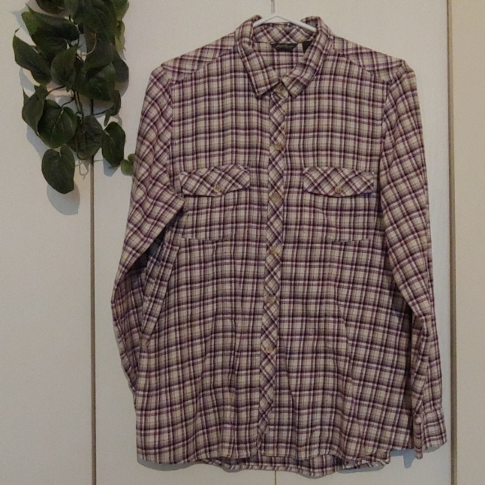Cream and violet flannel